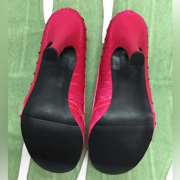 Pulse New Darling Hot Pink Color Heels - Picture 9 of 9